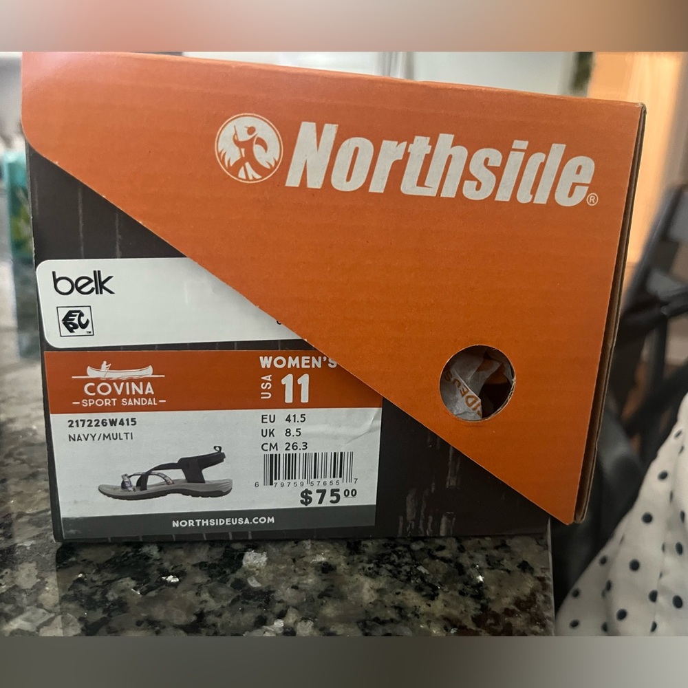 Northside Covina Women's Sandal in Navy and Multi-Color. Size 11. New in box.